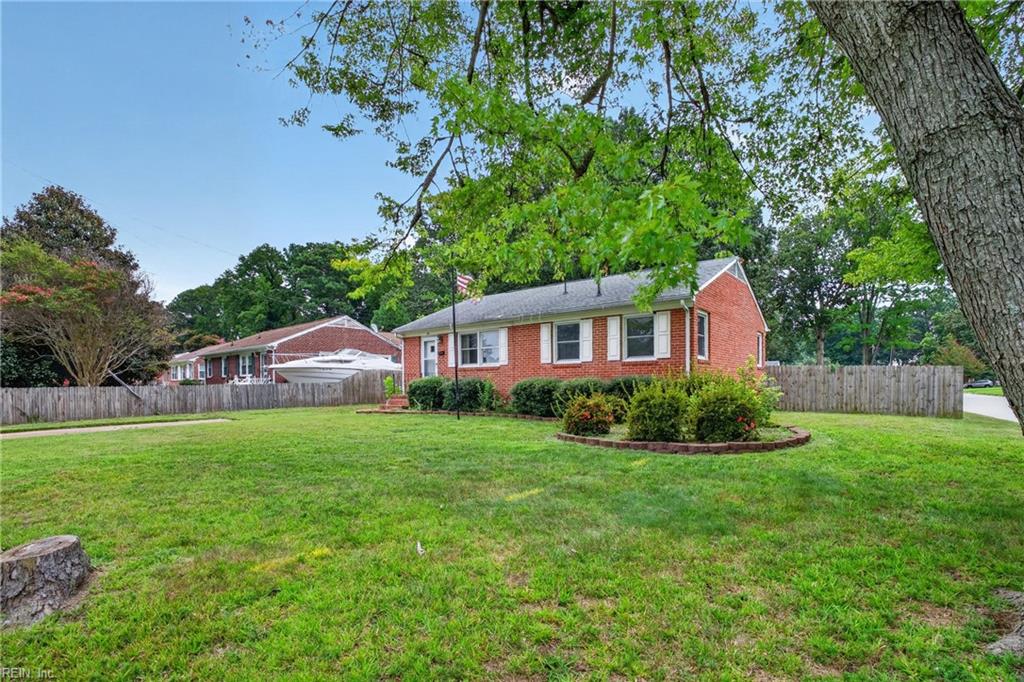 130 Albany DR
