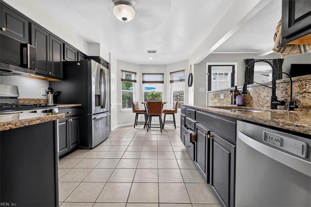 3112 Polk DR