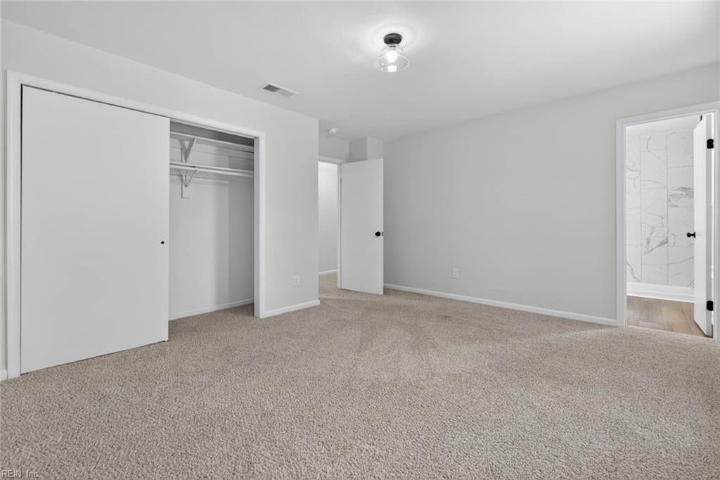 1220 Renoir CT