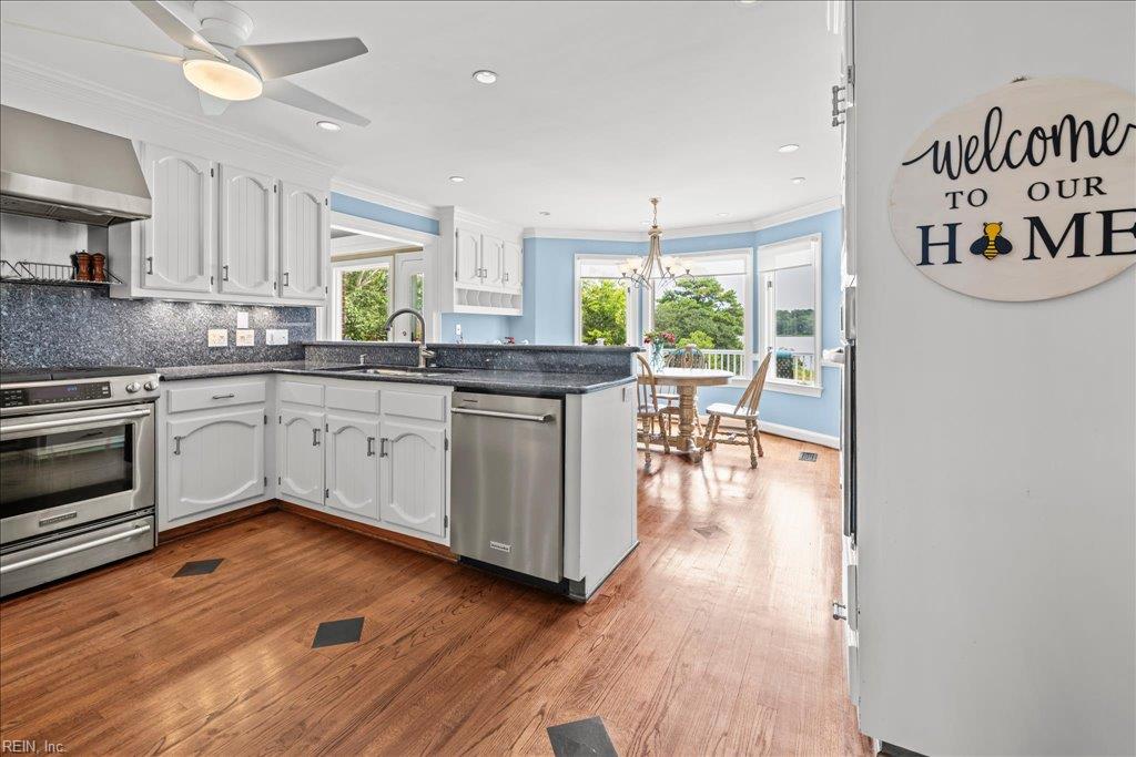 4007 Arrowhead Point CT