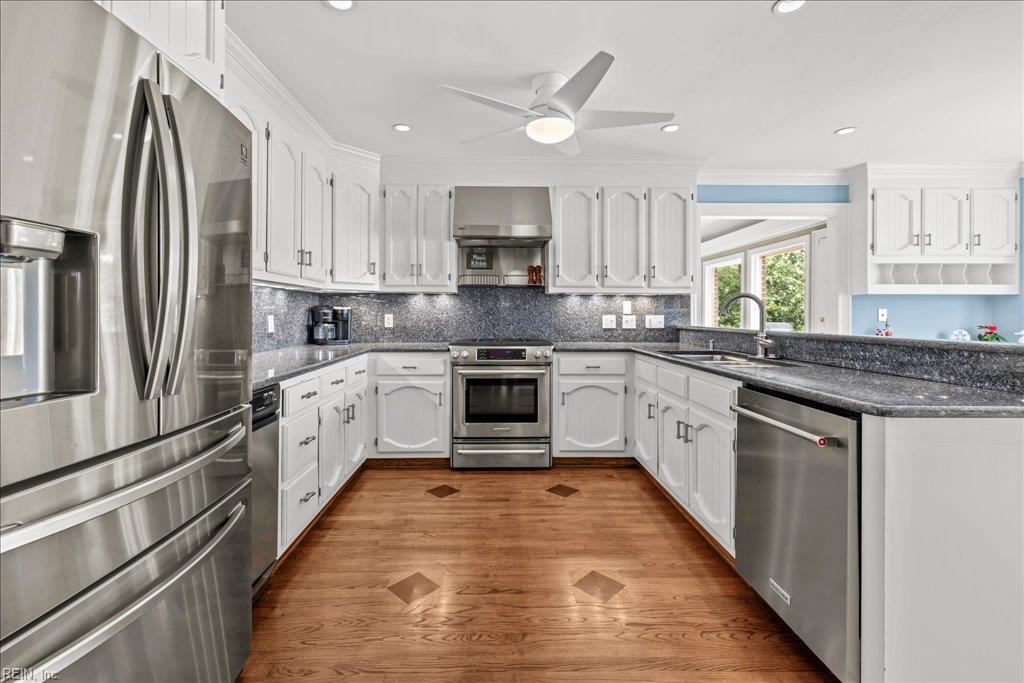 4007 Arrowhead Point CT