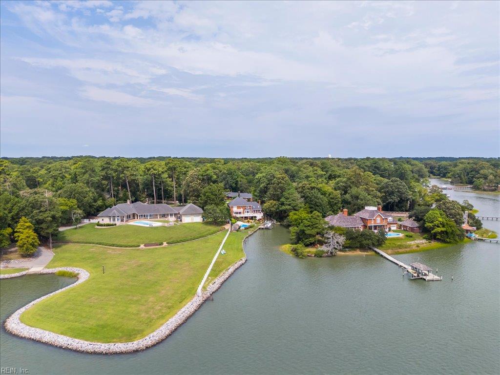 4007 Arrowhead Point CT