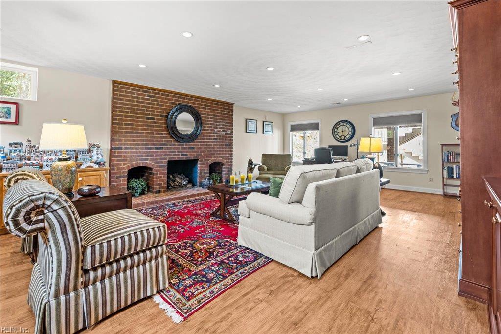 4007 Arrowhead Point CT
