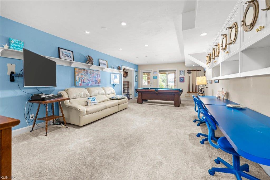 4007 Arrowhead Point CT