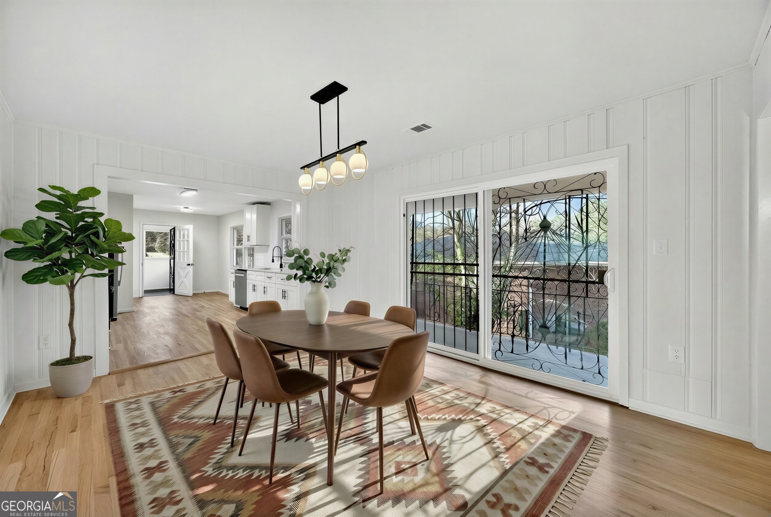 201 E Simon Terrace NW