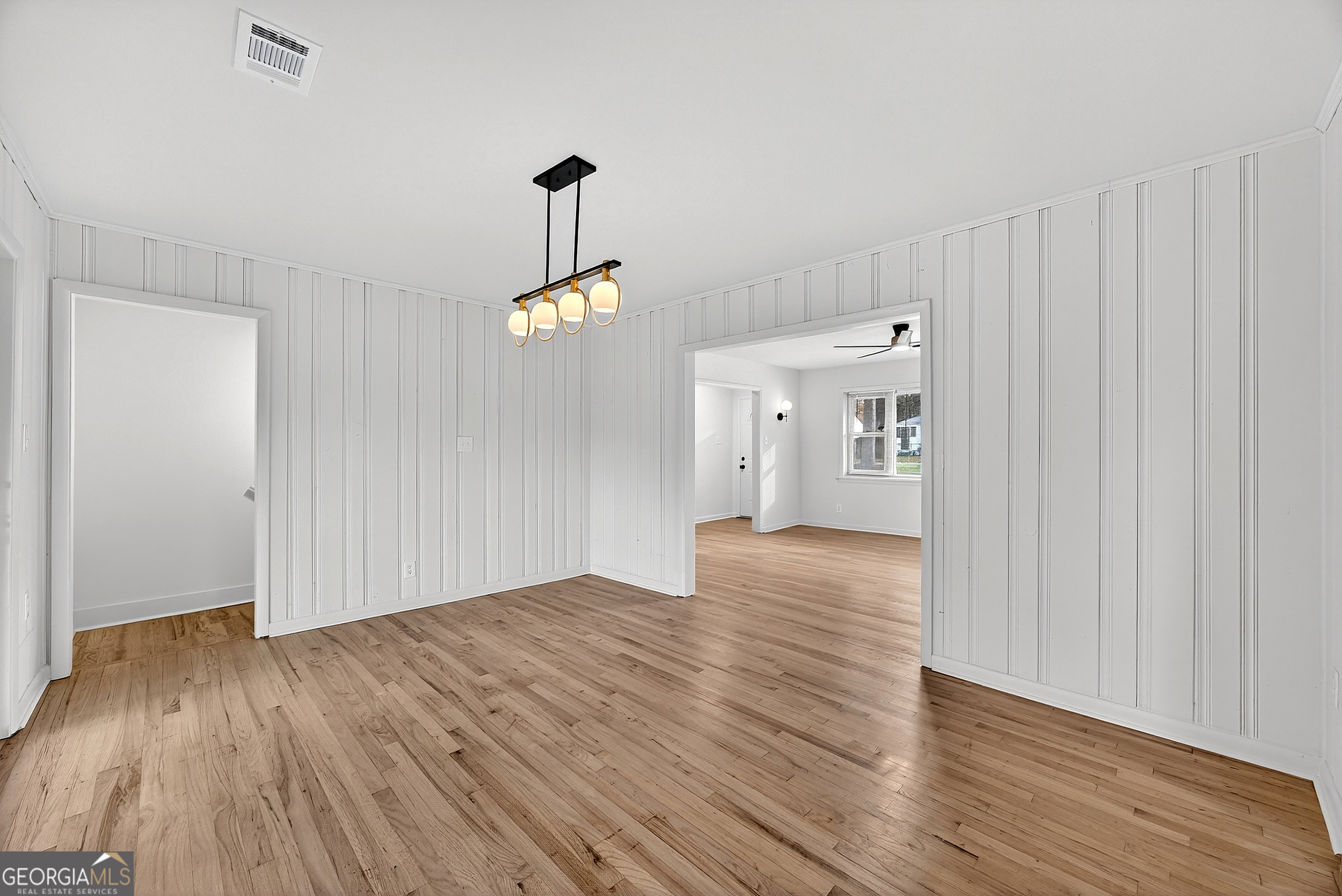 201 E Simon Terrace NW