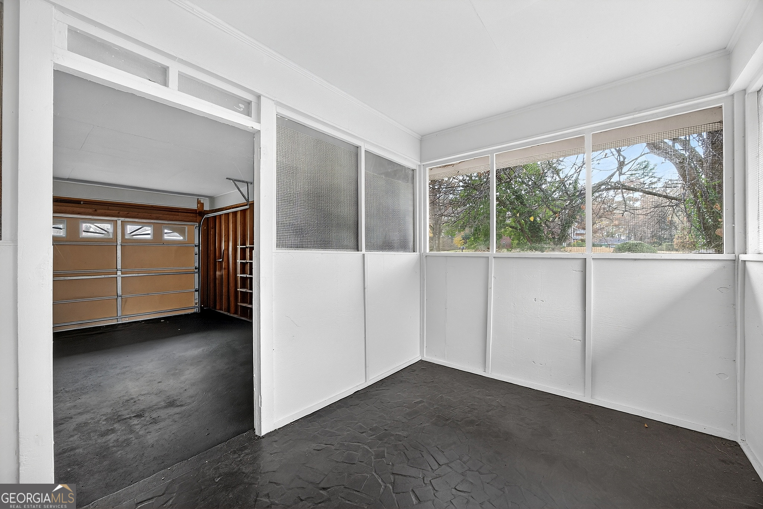 201 E Simon Terrace NW