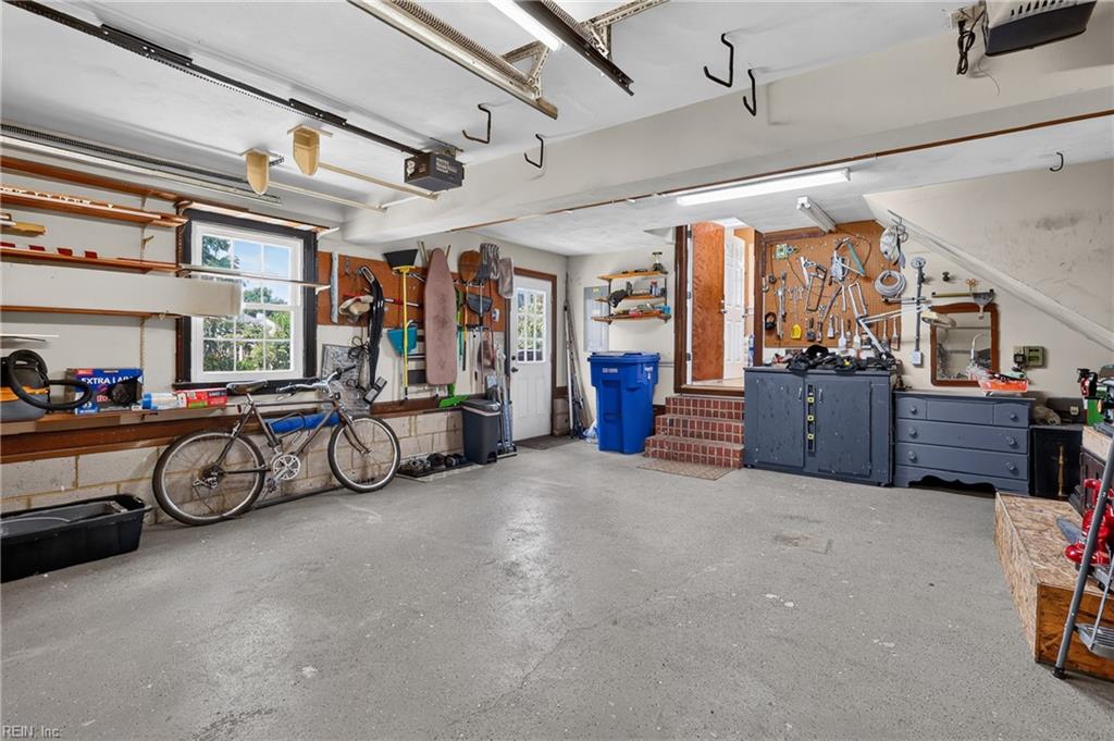 1629 Waterside DR