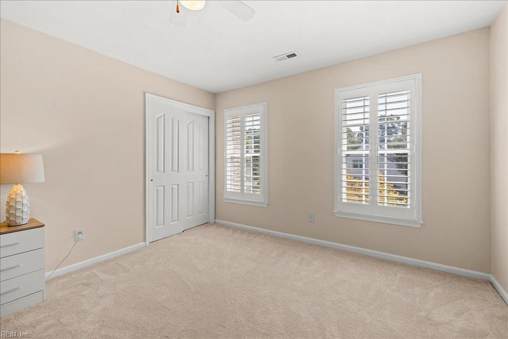 1909 Piney Woods LN