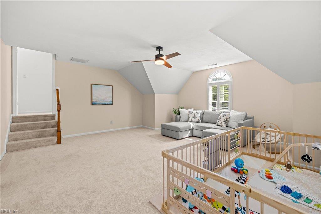 1909 Piney Woods LN