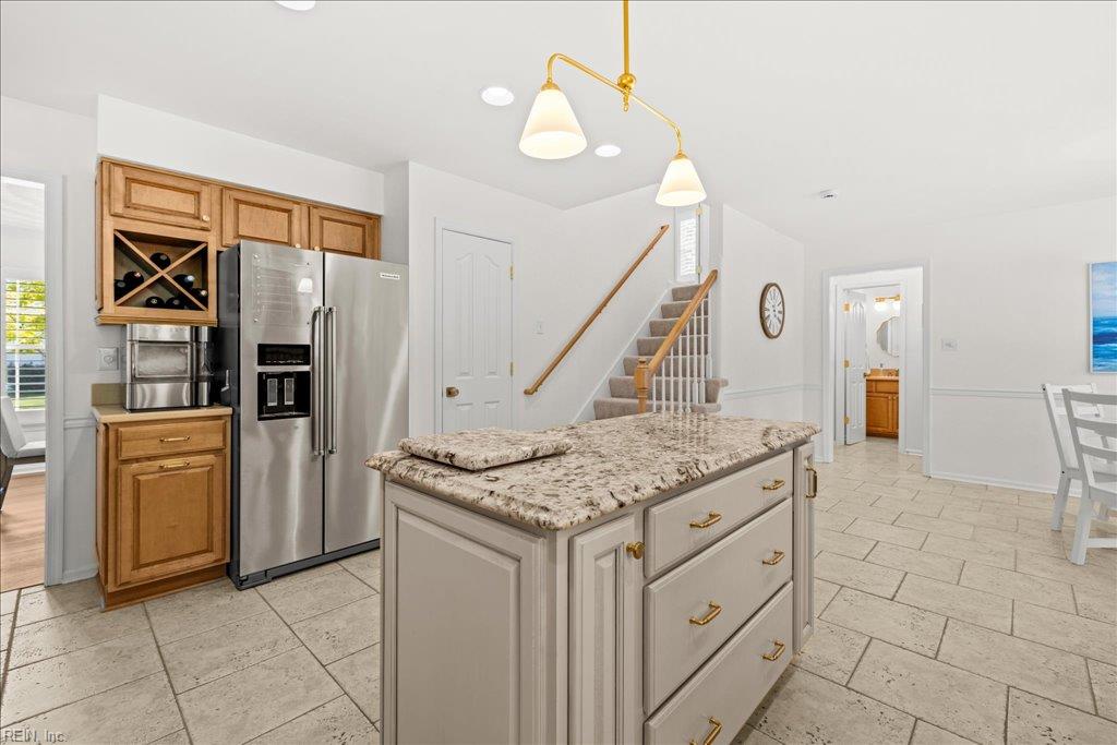 1909 Piney Woods LN