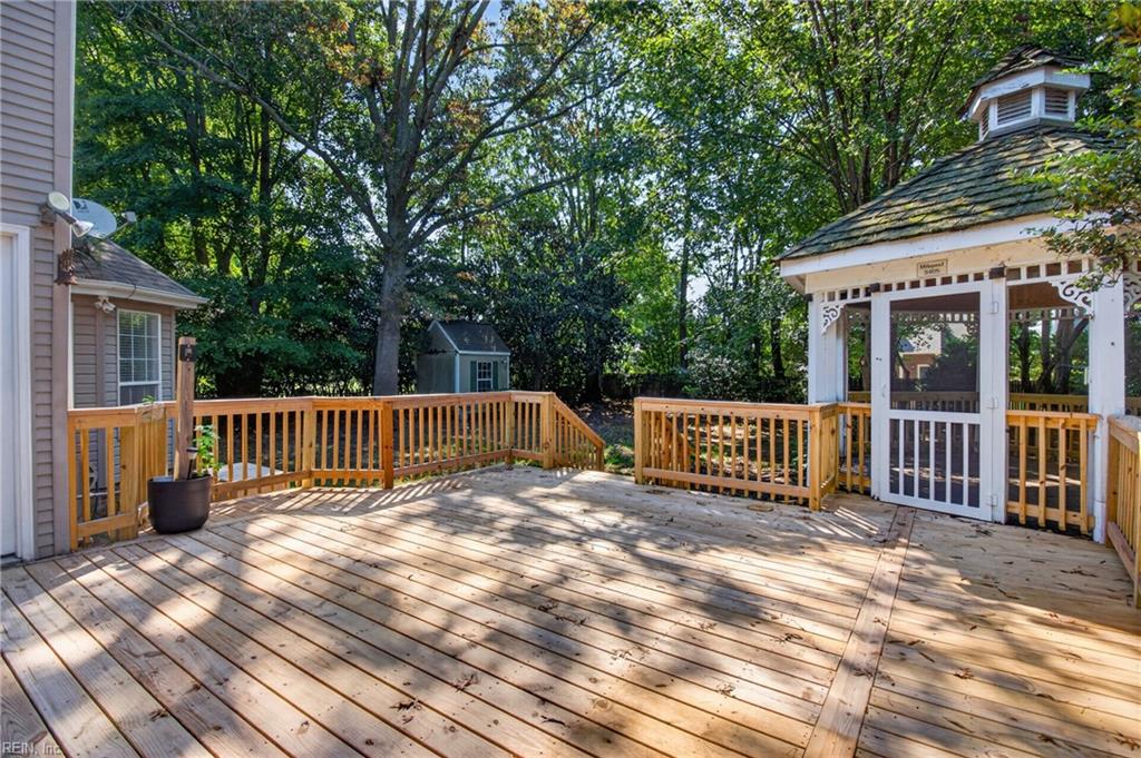 3405 Anita CIR