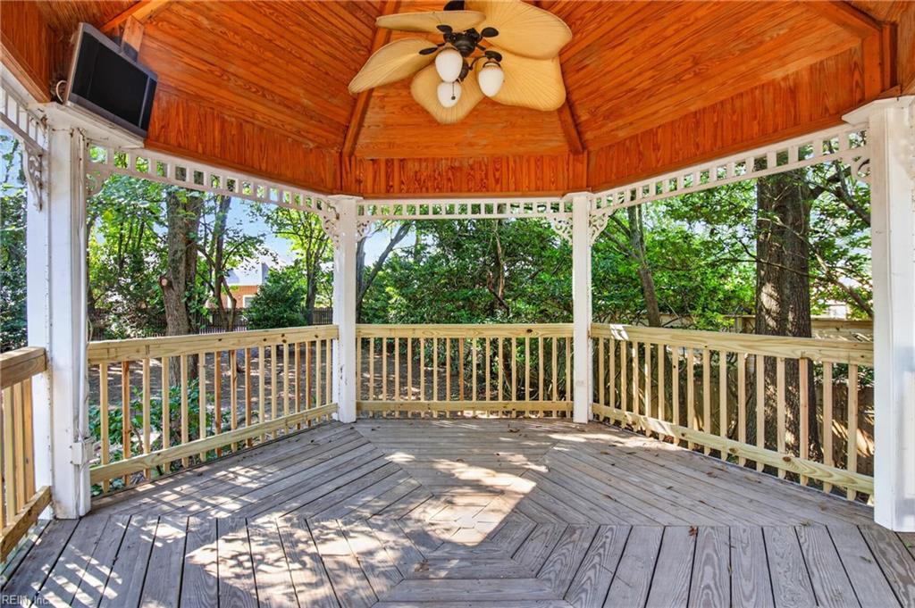 3405 Anita CIR