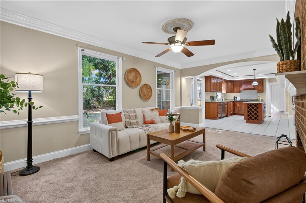 3405 Anita CIR
