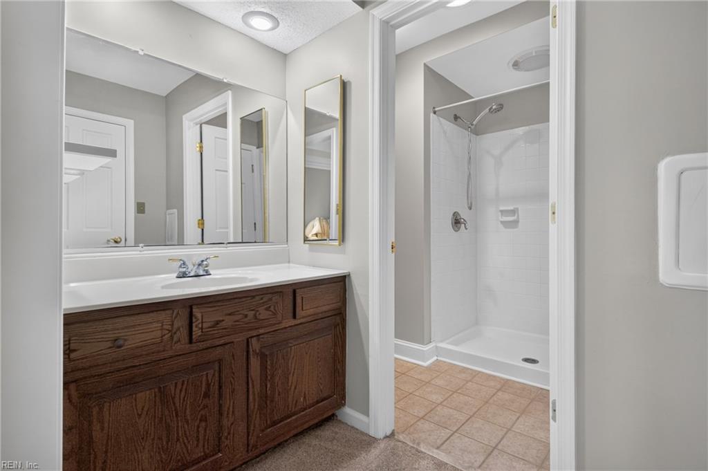 3405 Anita CIR