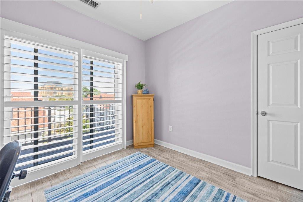 2300 Page Harbor LNDG 304
