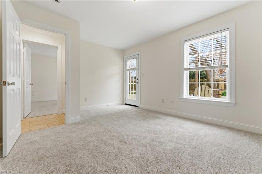 3734 Chesterfield AVE