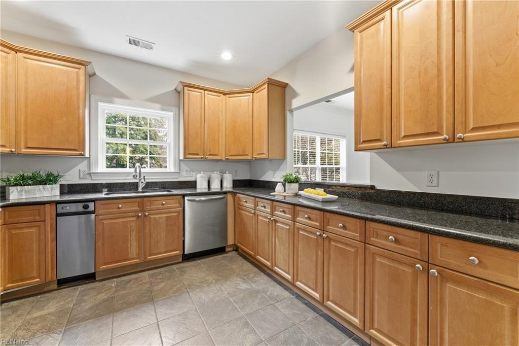 3734 Chesterfield AVE