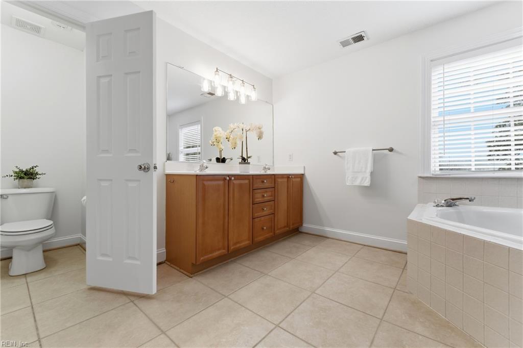 3734 Chesterfield AVE