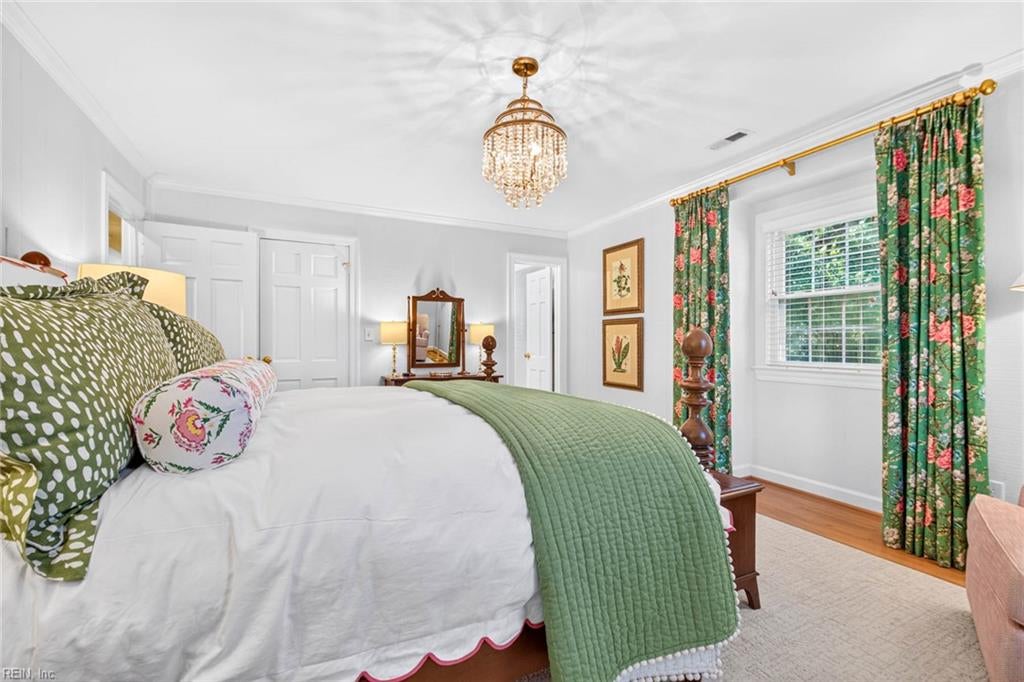 424 Susan Constant DR