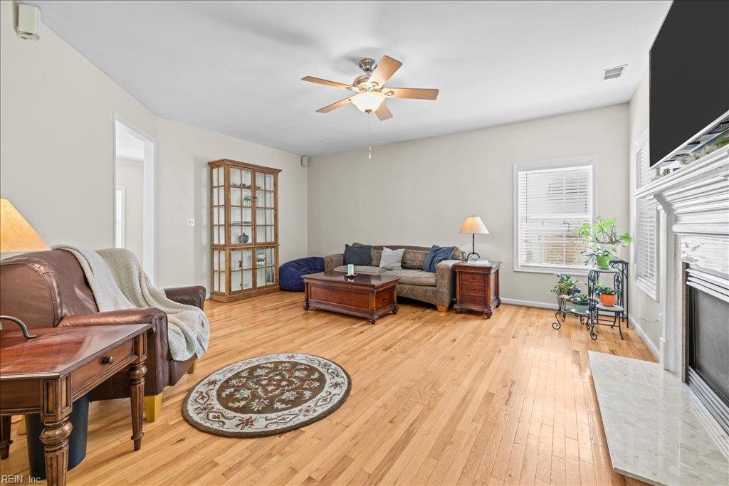1808 Capel Manor WAY