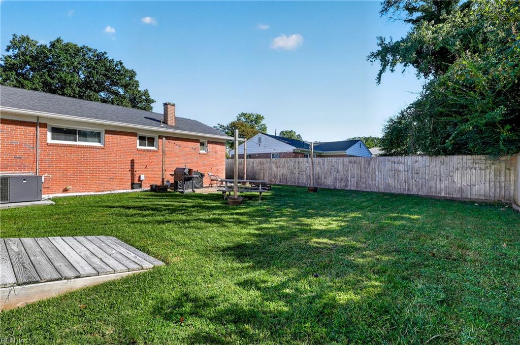 701 Euwanee PL