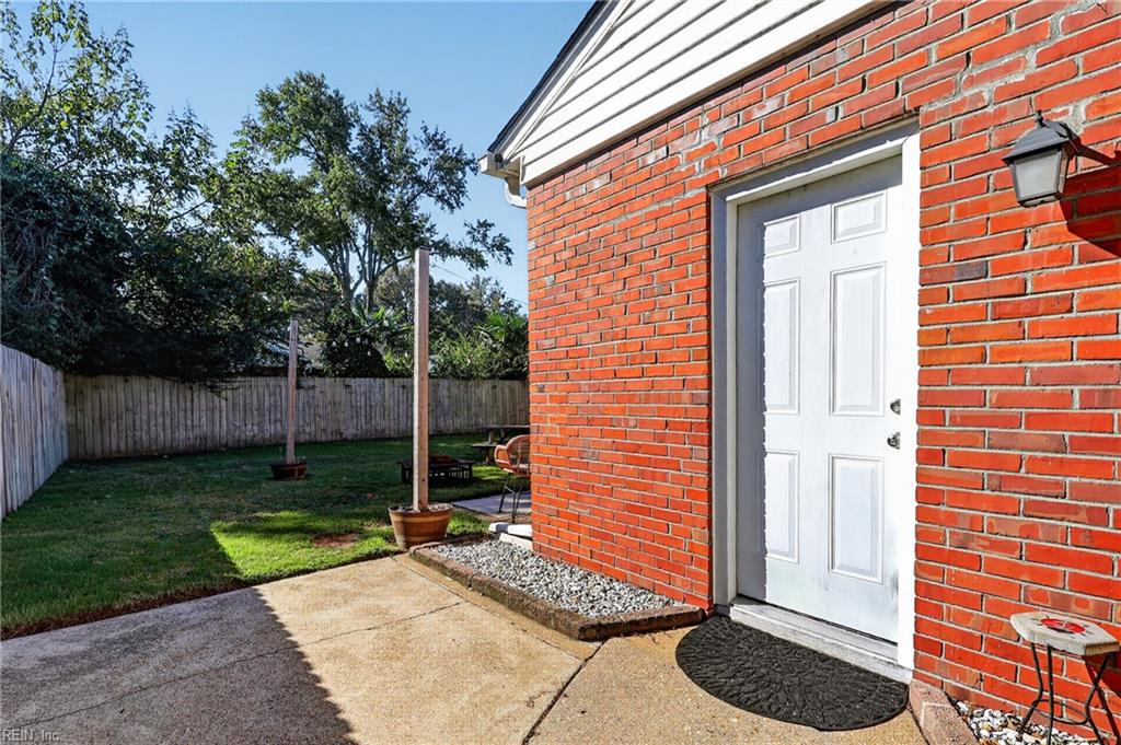 701 Euwanee PL