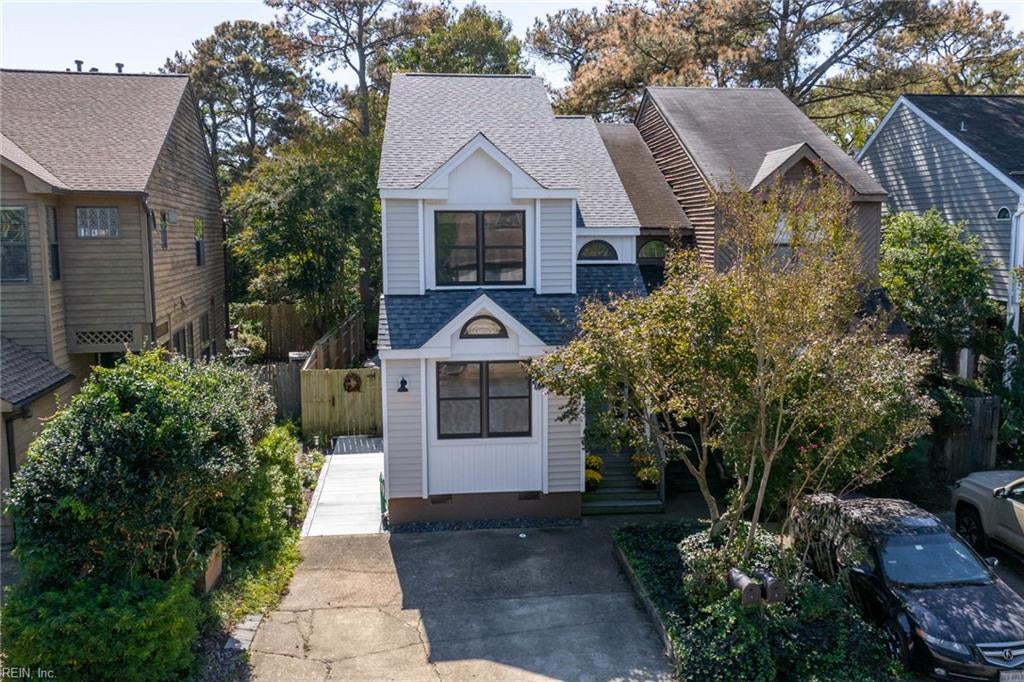 2169 Woodlawn AVE A