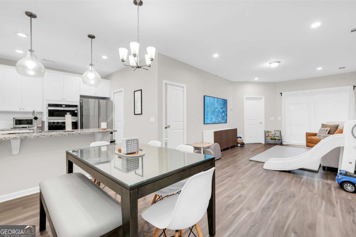 98 Small Pine Lane