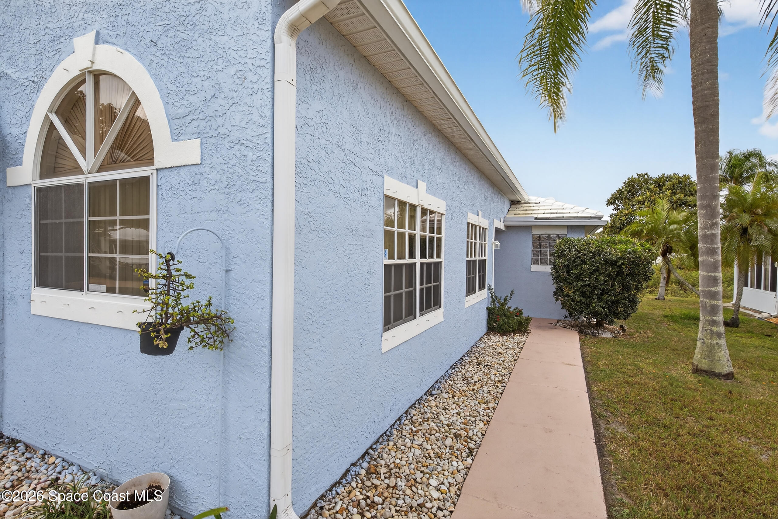 1924 Sugarberry Court NE