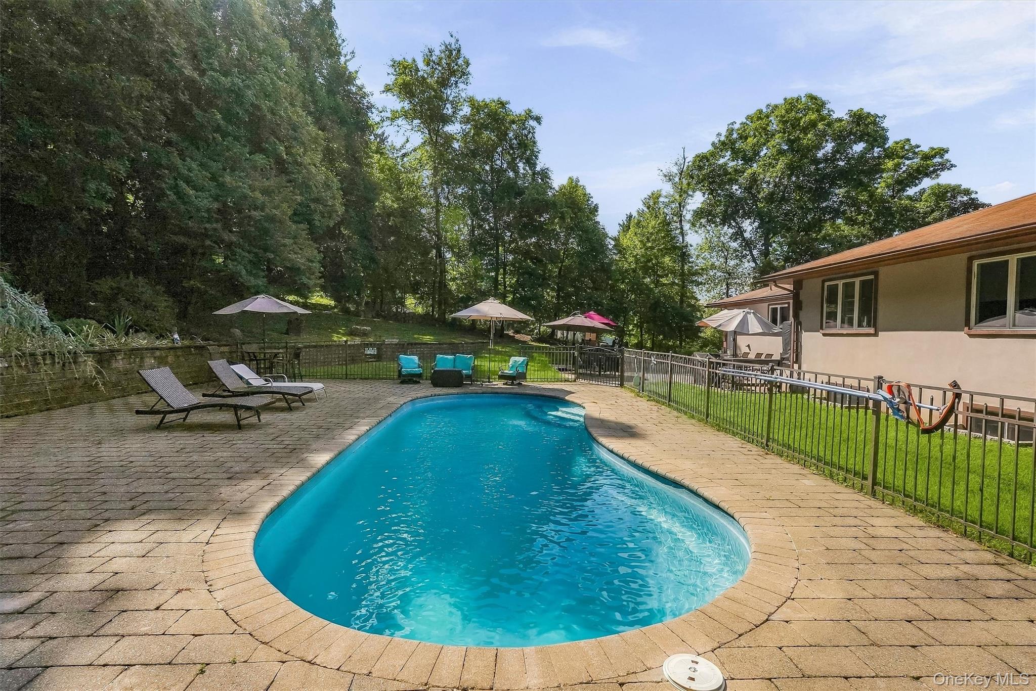 72 Eastview Drive