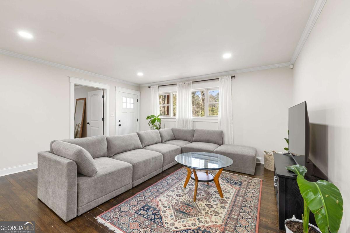 413 Virginia Place SE