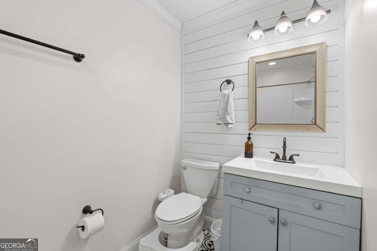 413 Virginia Place SE