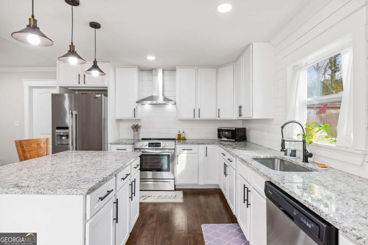 413 Virginia Place SE