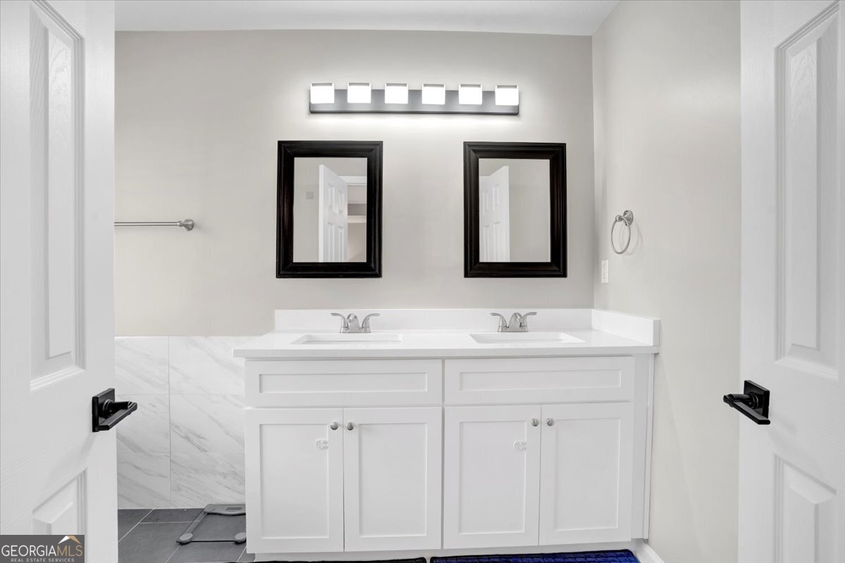 752 Stone Breeze Lane