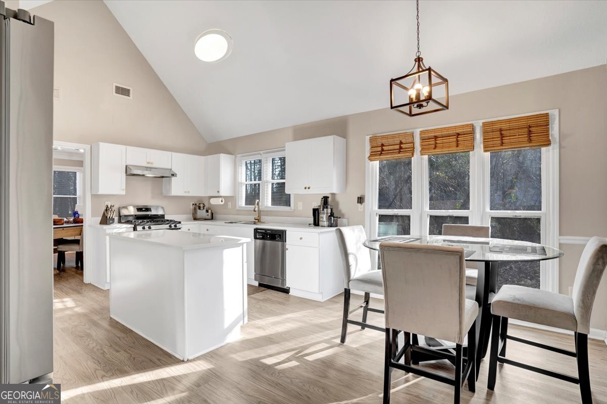 752 Stone Breeze Lane