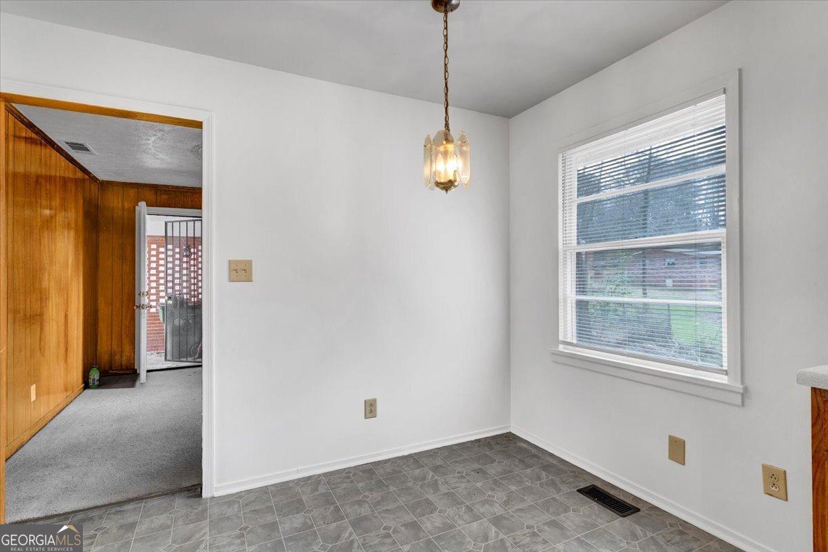 3272 Kingston Road NW