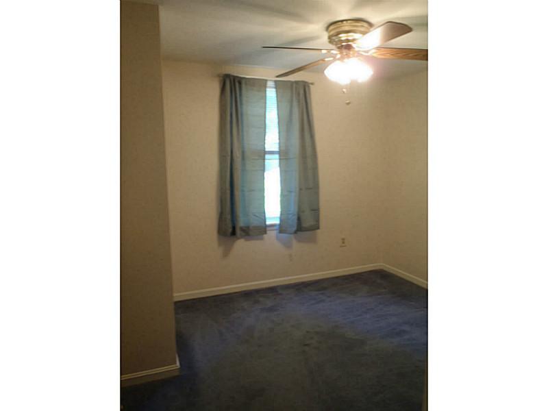 27 LIVINGSTON Place