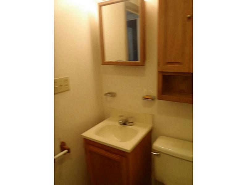 27 LIVINGSTON Place