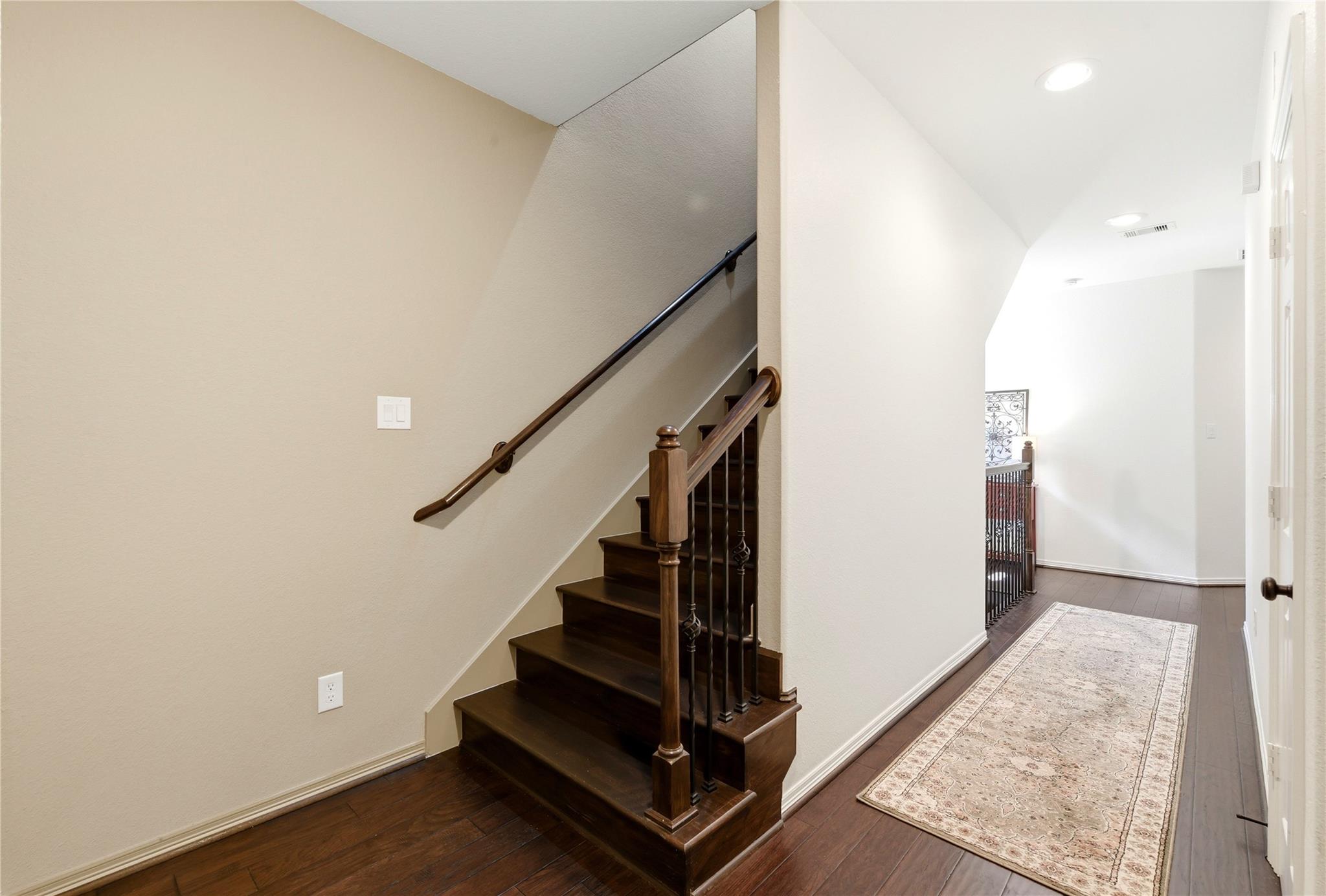2805 Shadow Woods Court