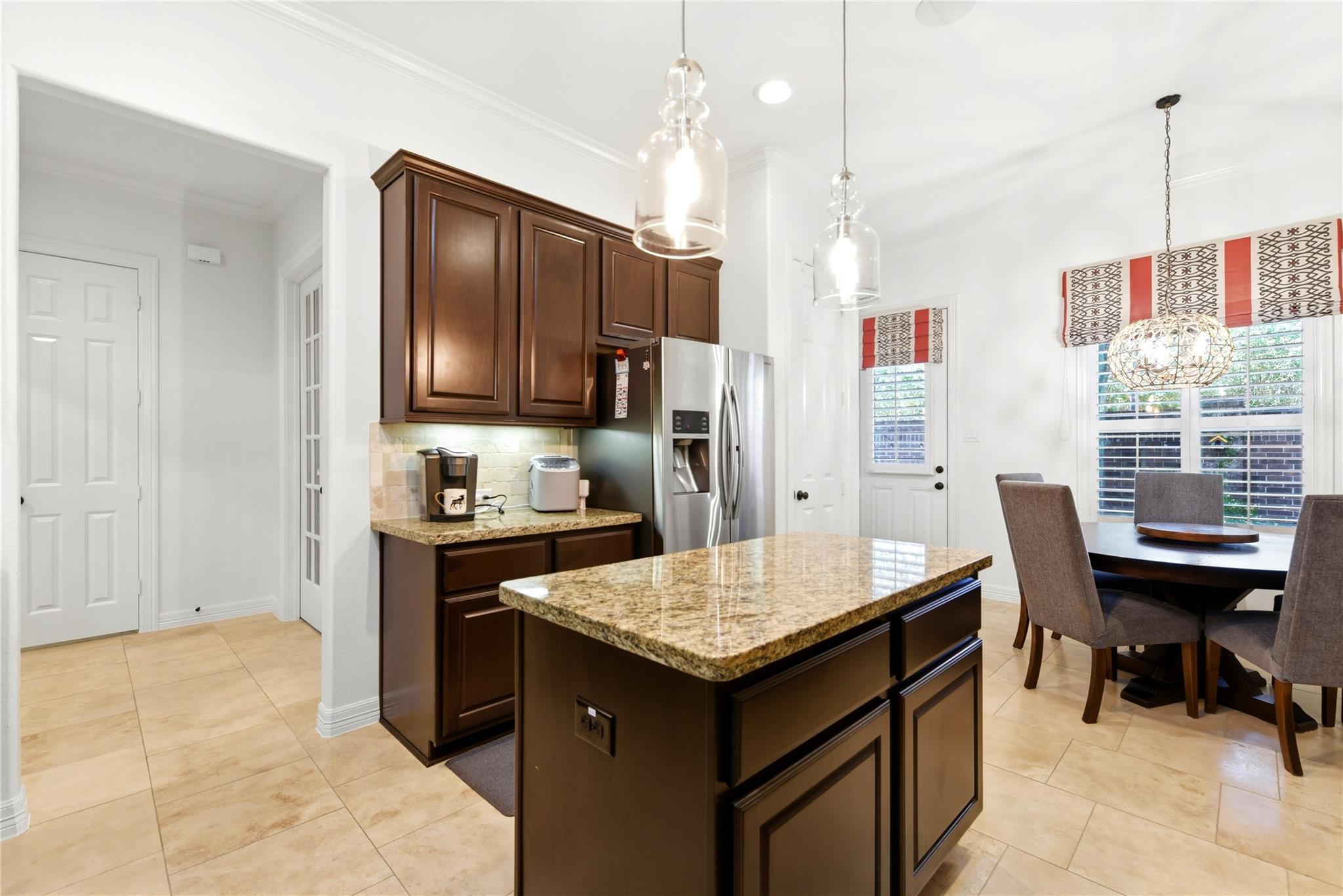 2805 Shadow Woods Court