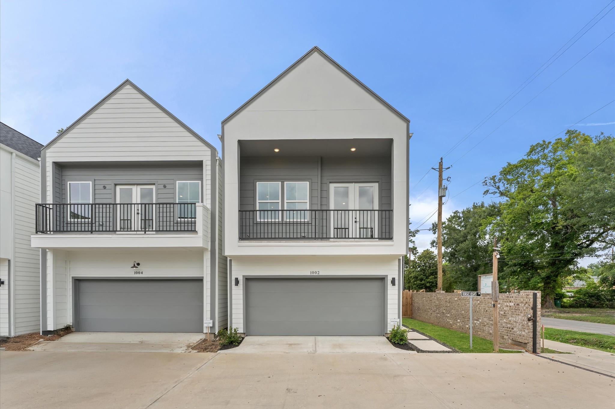 1009 Tuskegee Heights Lane