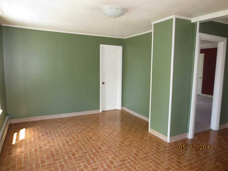 543 SMITHFIELD Road 2
