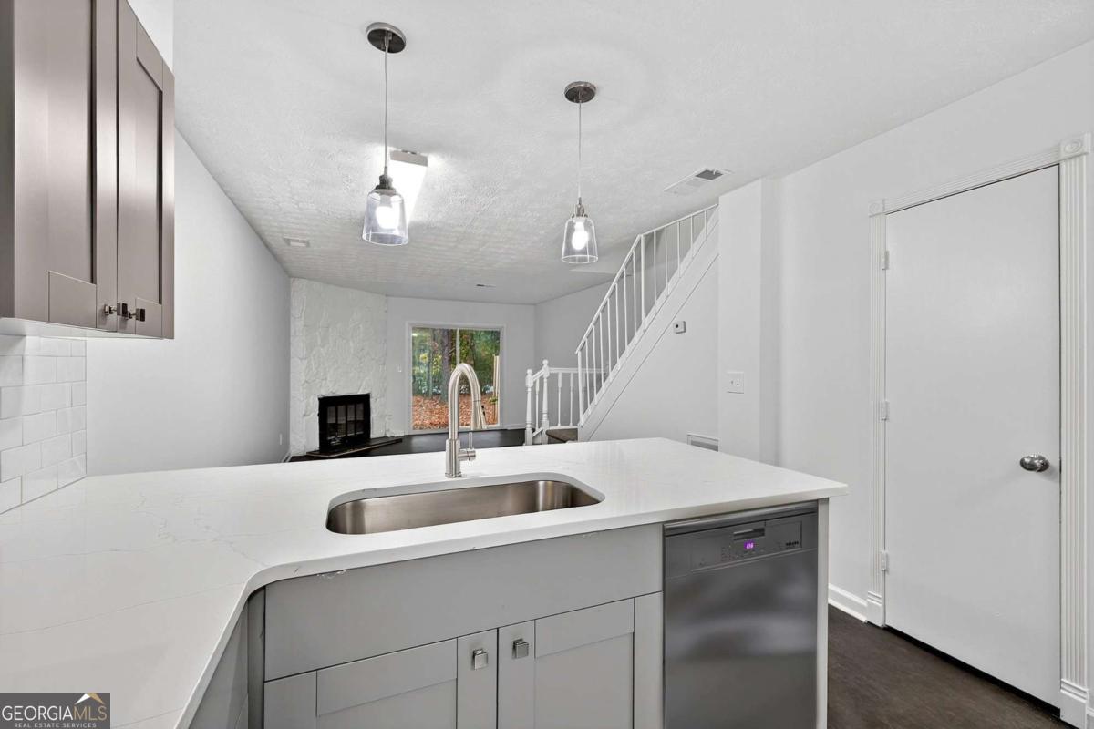 6716 Colchester Place