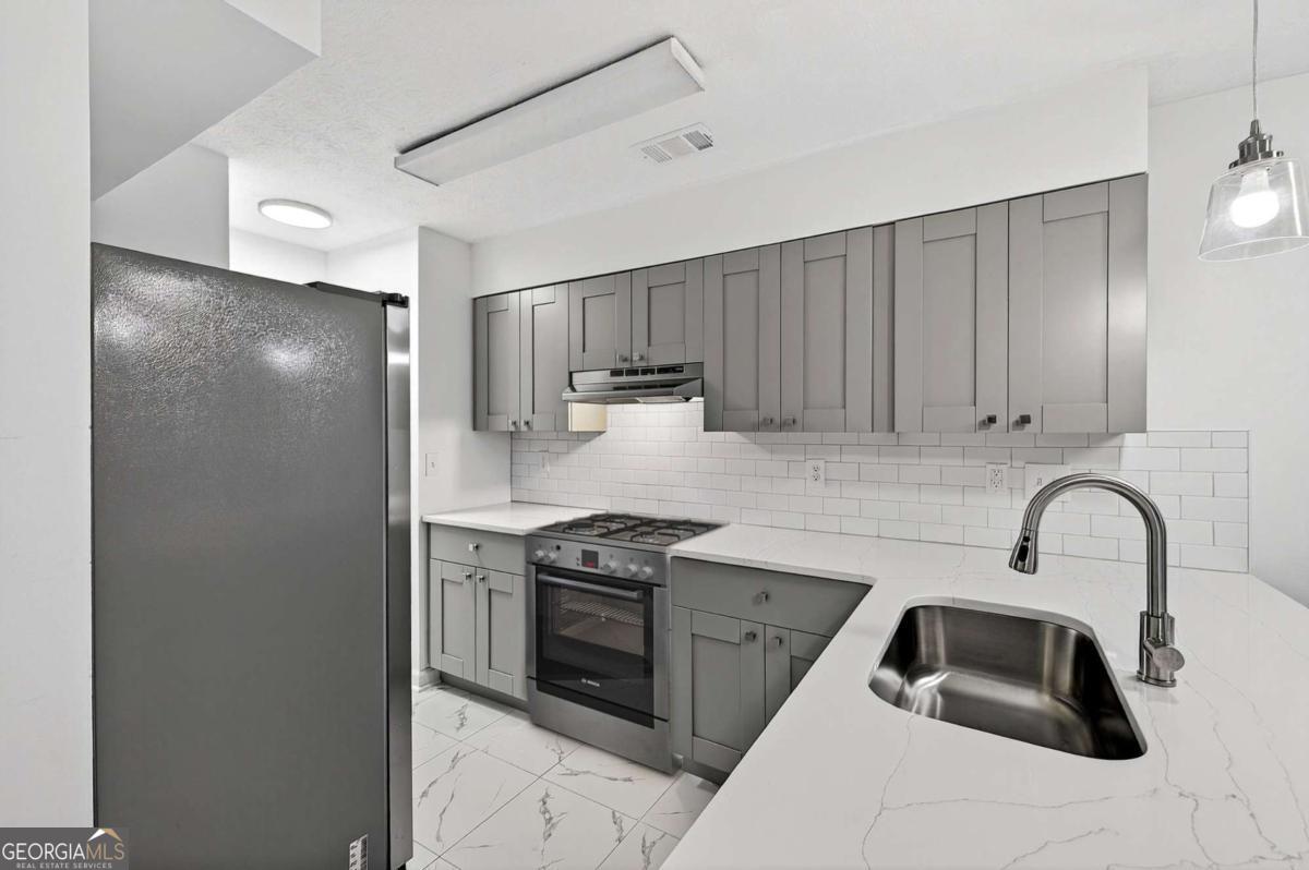 6716 Colchester Place