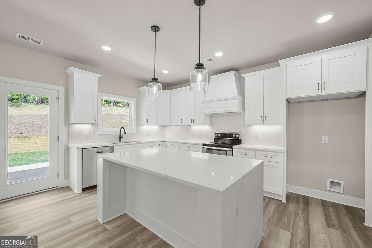 3385 Carlton Road