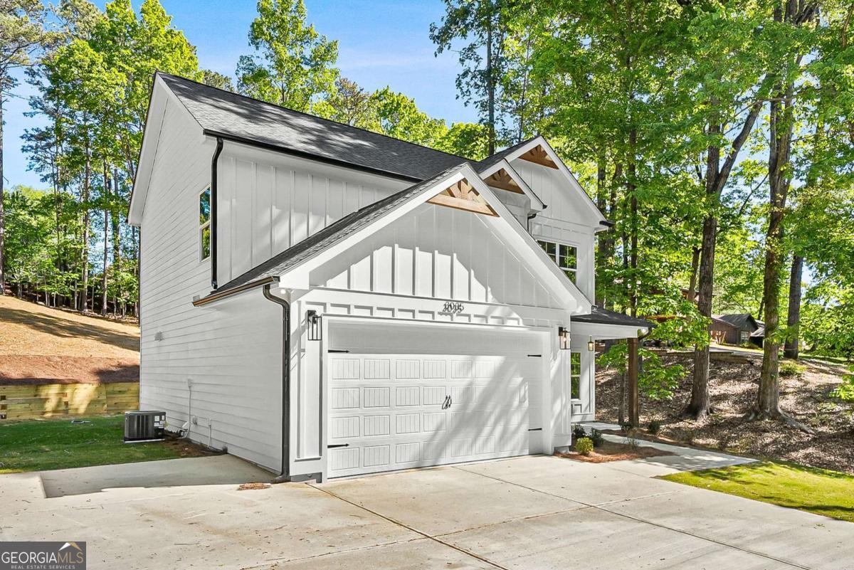 3035 Hamilton Road