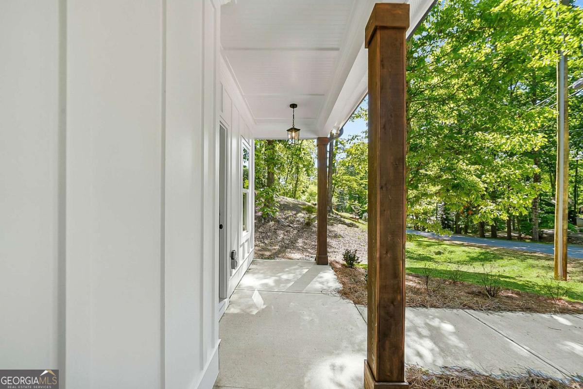 3035 Hamilton Road