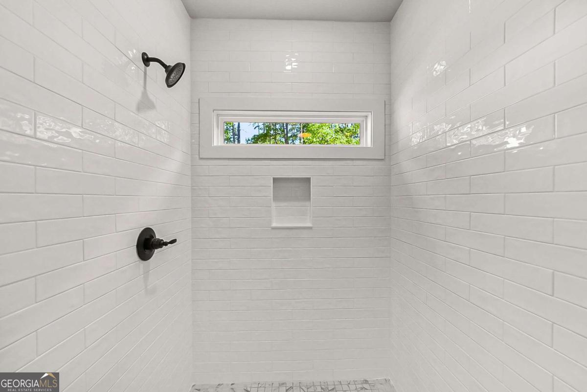 3035 Hamilton Road
