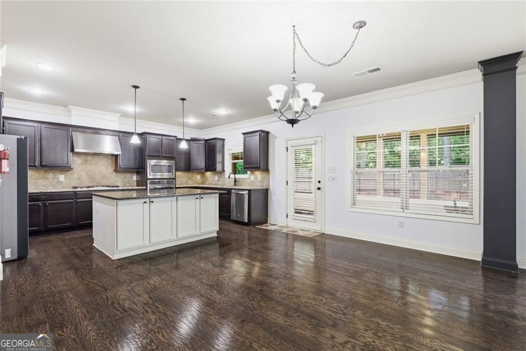 1398 Mill Pointe Court